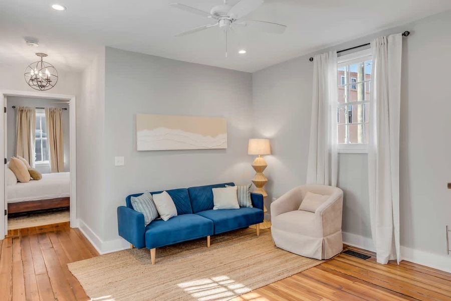 Spacious living room with seating for your entire group!