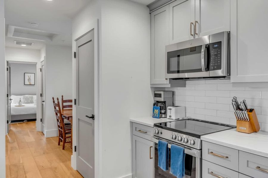 Fully equipped kitchen with everything you need to cook a meal!