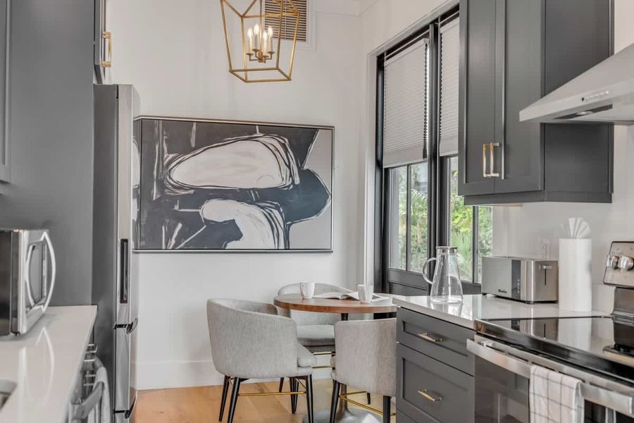 
Fully equipped kitchen with everything you need to cook a meal!