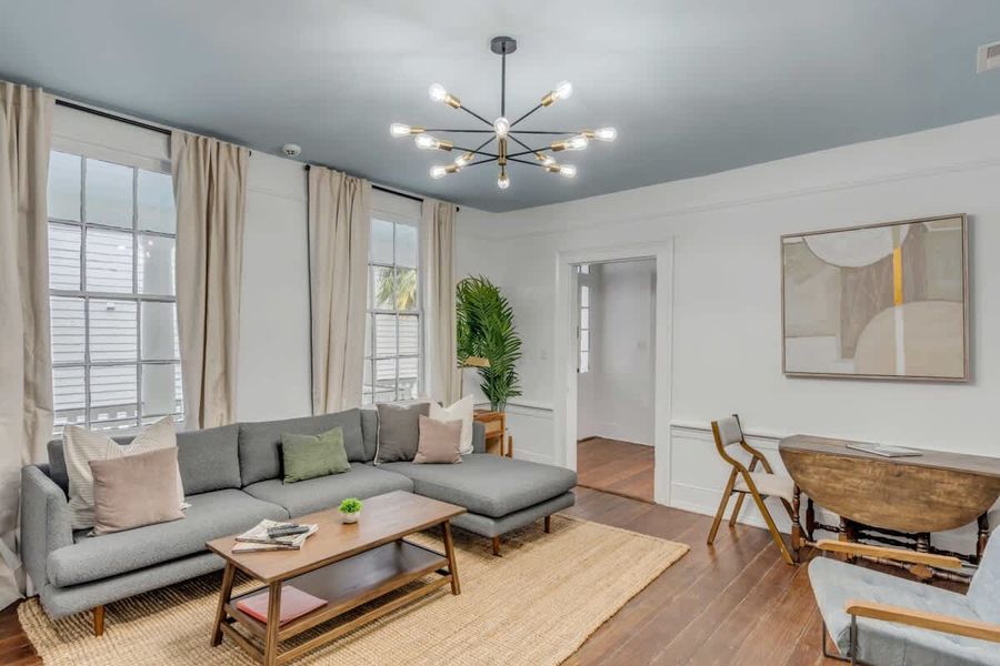 Spacious living room with seating for your entire group!