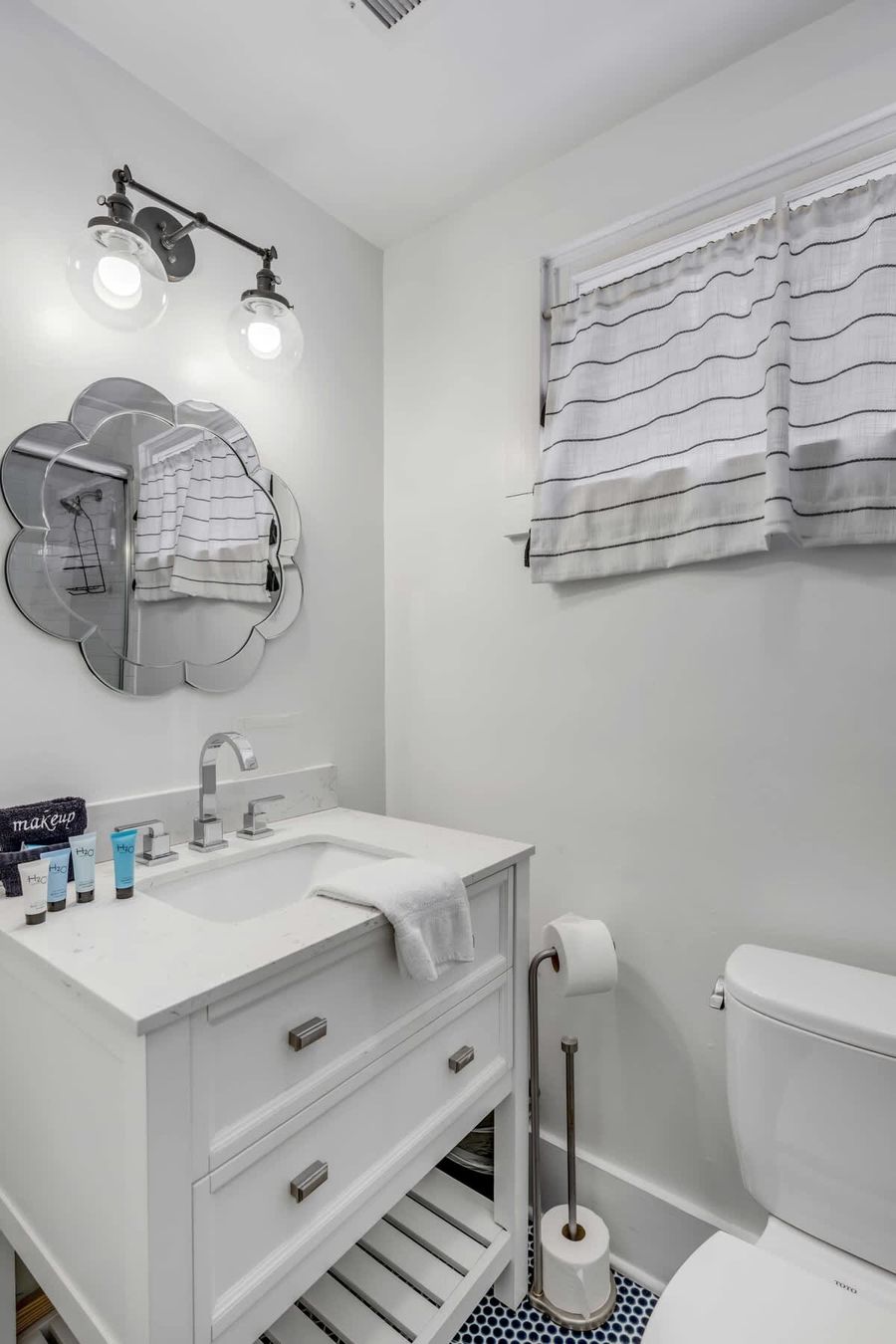Bathroom 1: Walk-in shower