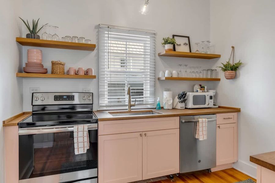 Fully equipped kitchen
