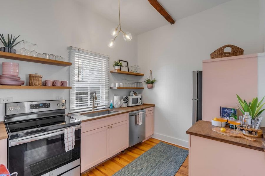Fully equipped kitchen