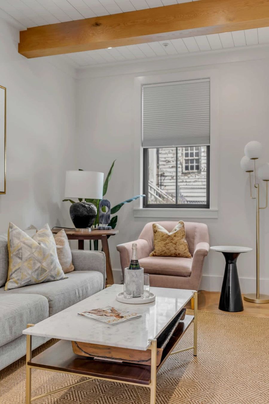Living room 3