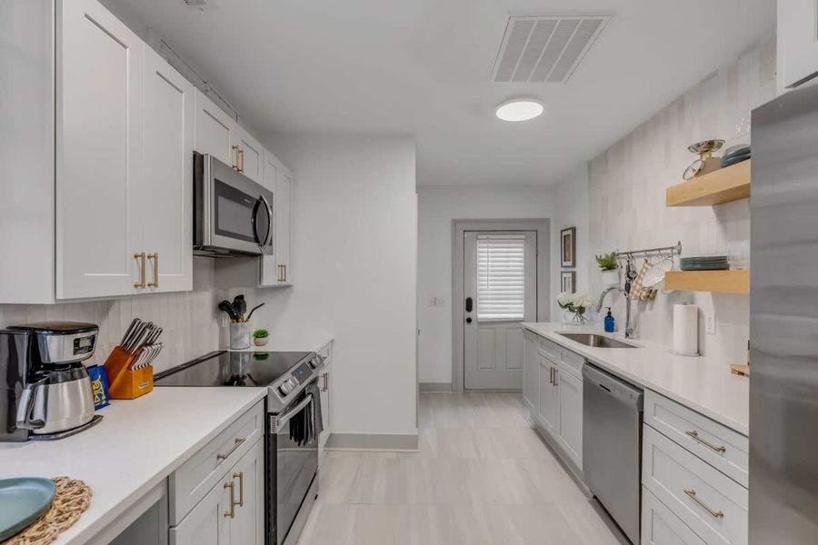 Kitchen 2