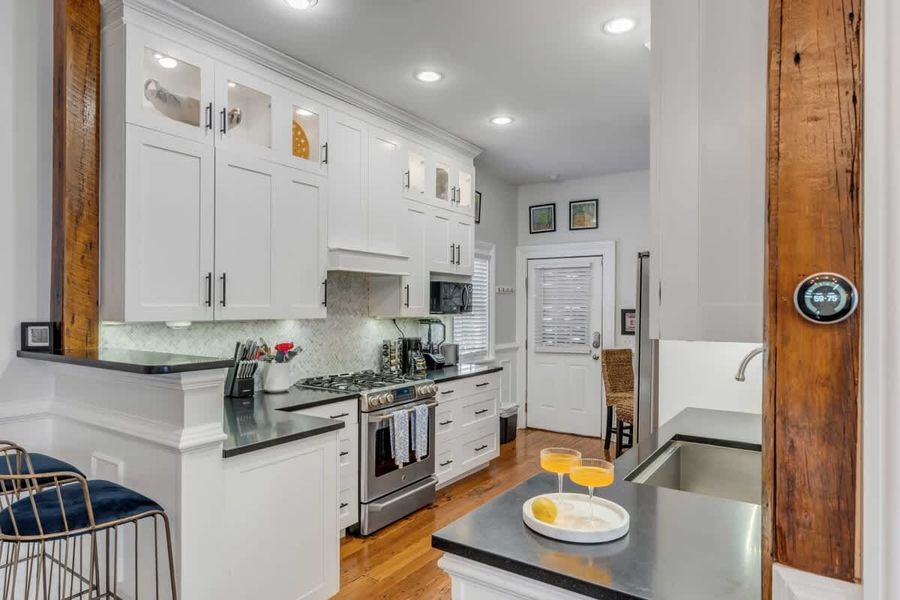 Kitchen 1: Fully equipped kitchen