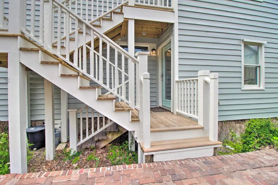 Entrance to the rental
