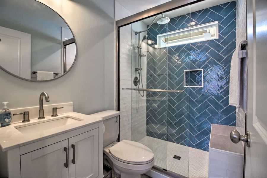 Bathroom 1: Walk-in shower