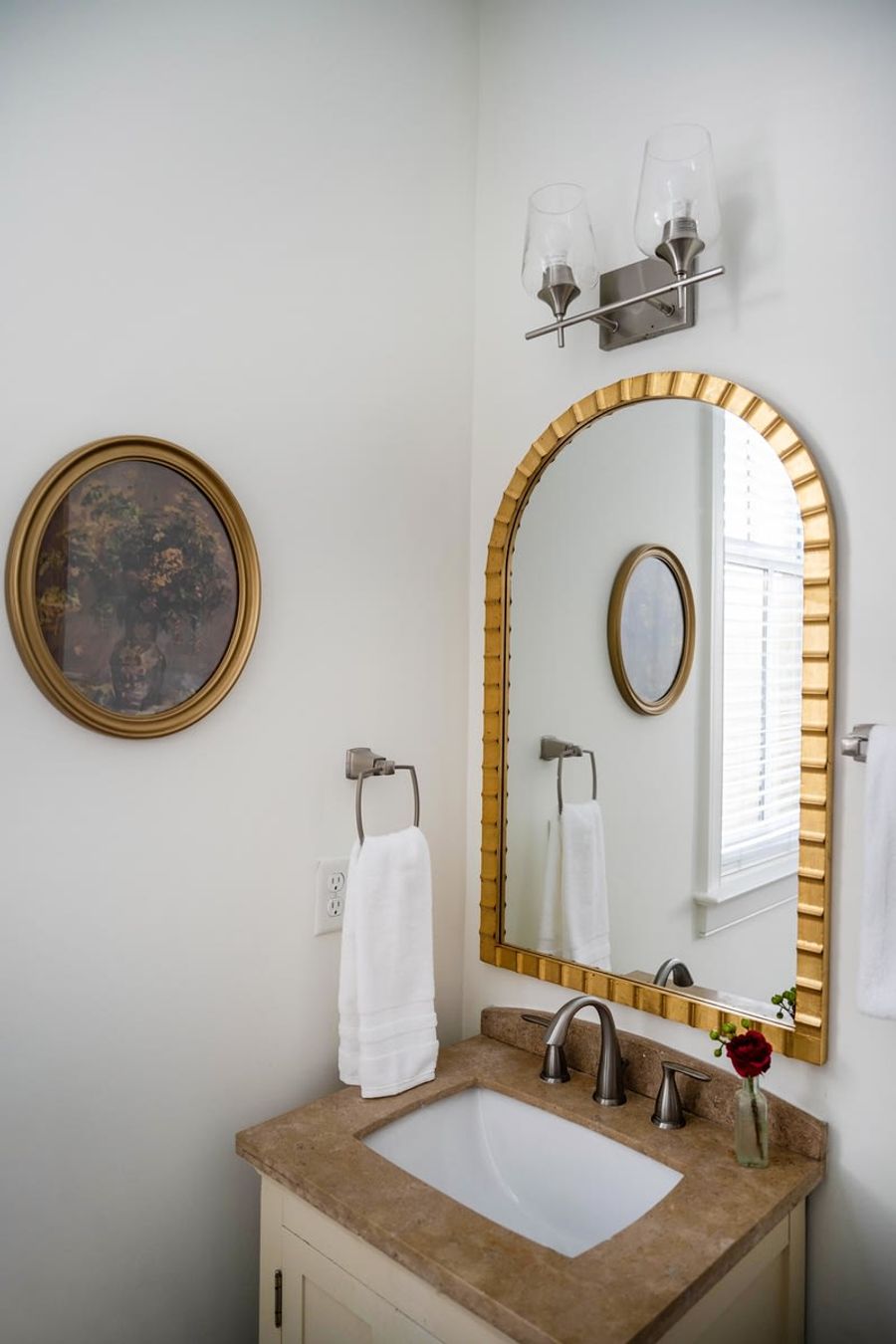 Bathroom #1: Shower/Tub Combo
