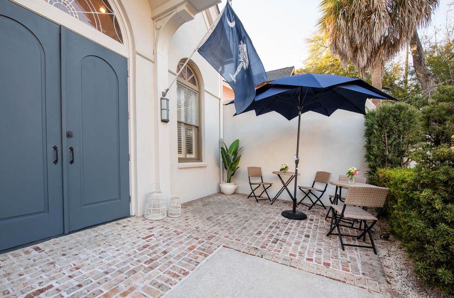 Endless outdoor spaces to enjoy!