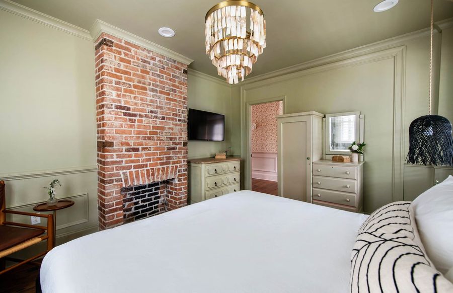 Bedroom #4: King Bed