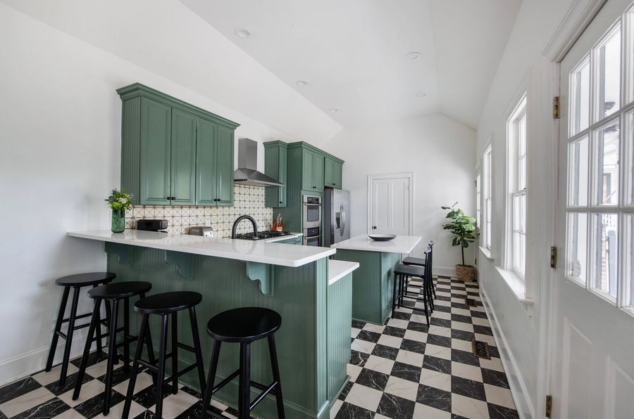 Fully equipped kitchen with everything you need to cook a meal!