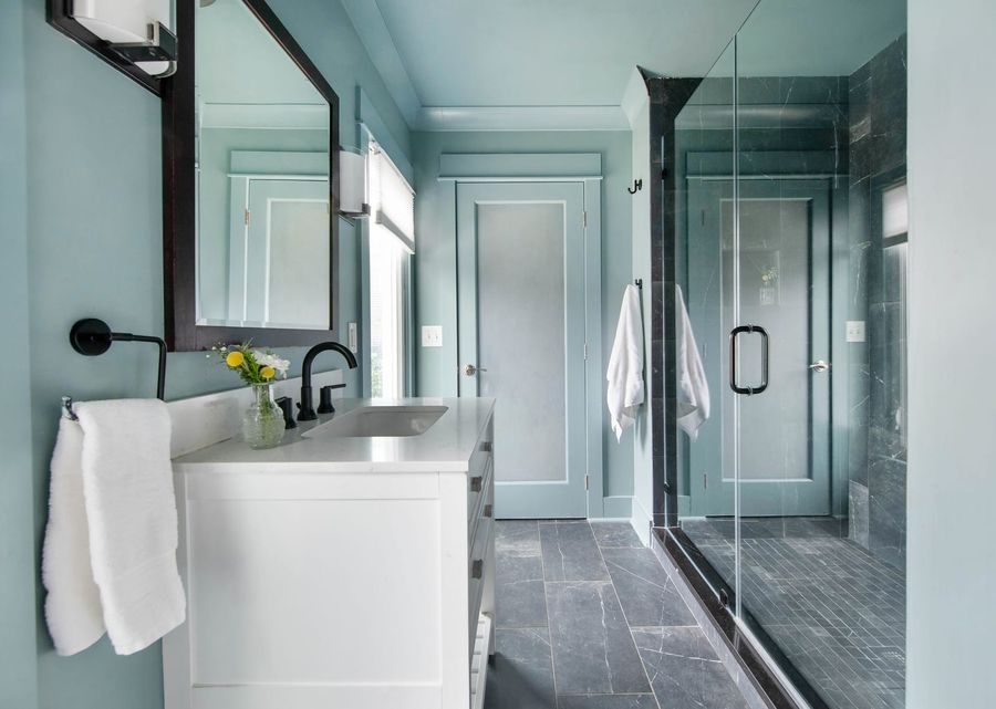 Bathroom #4: Walk-in shower