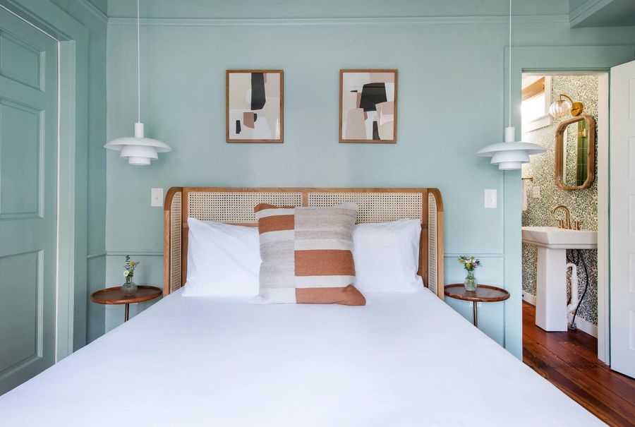 Bedroom #3: Queen Bed