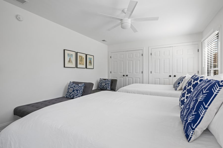Bedroom #5: Two Queen Bed + Queen Bed + 2 Futons