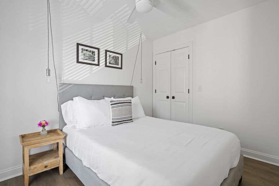 Bedroom #6: Double Bed