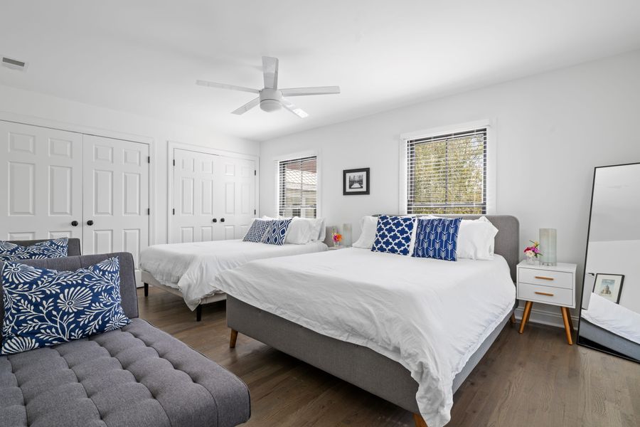 Bedroom #5: Two Queen Bed + Queen Bed + 2 Futons