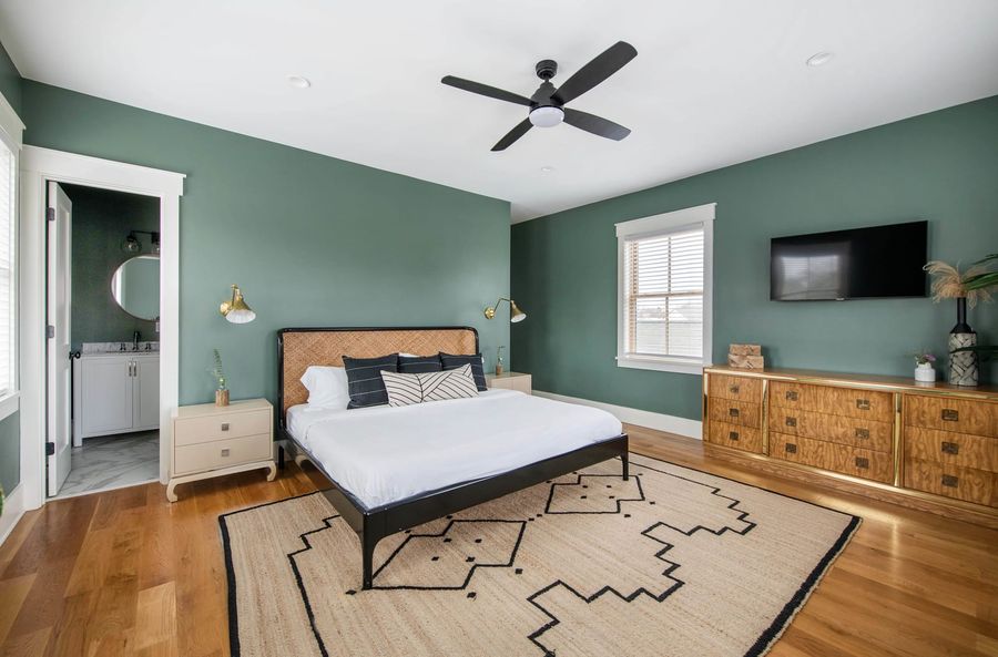 Bedroom #3: King Bed