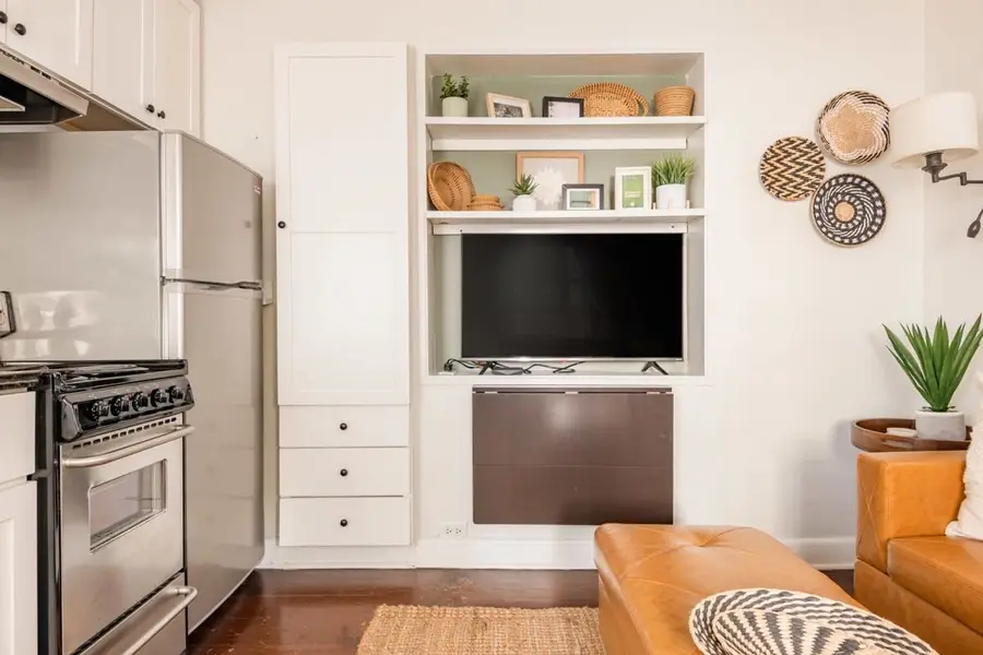 Living room with cable TV