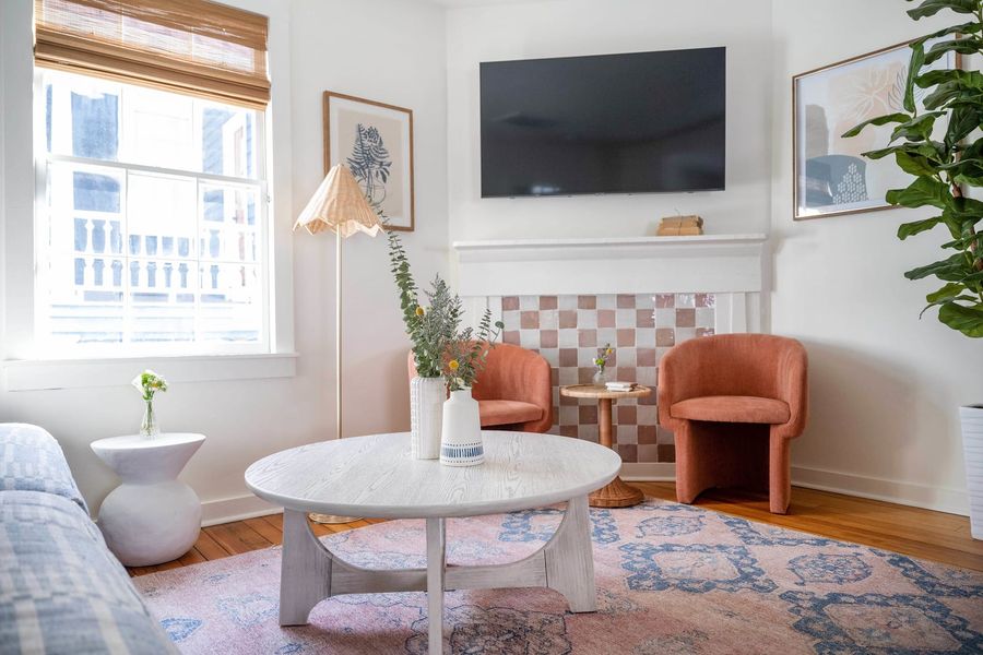 Spacious living room with seating for your entire group