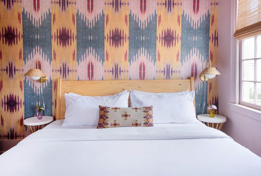 Bedroom #2: Queen Bed _