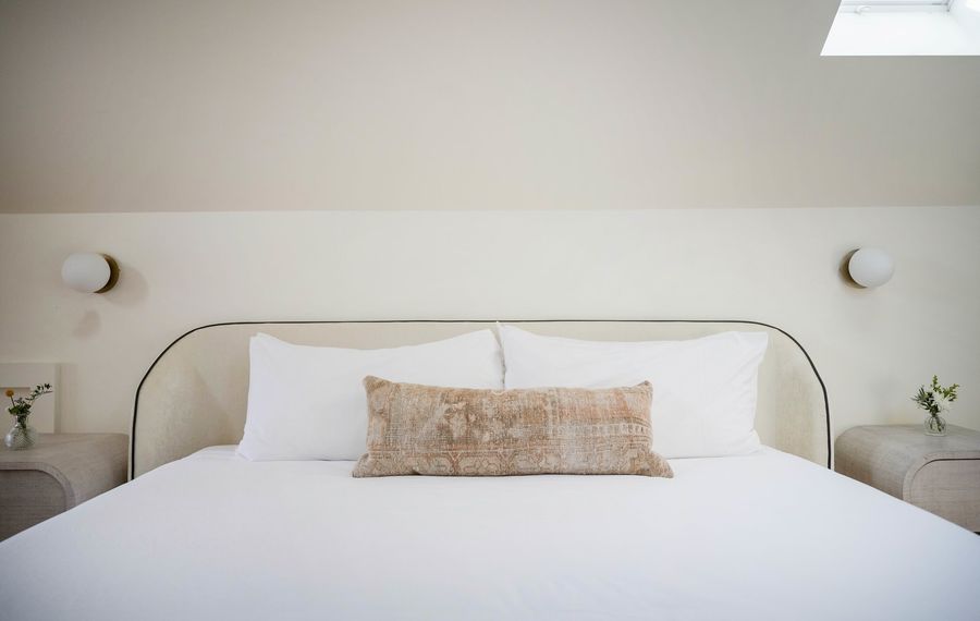 Bedroom 1: King Bed