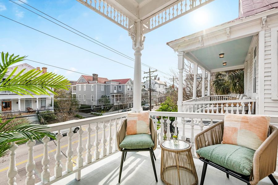 Outdoor balcony seating space
