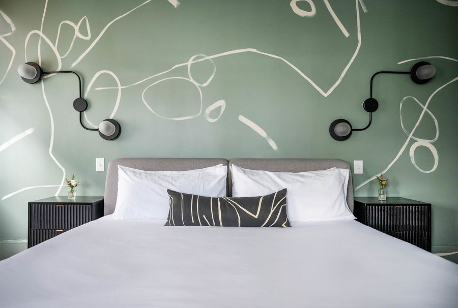 Bedroom 4: King Bed + Double Bed