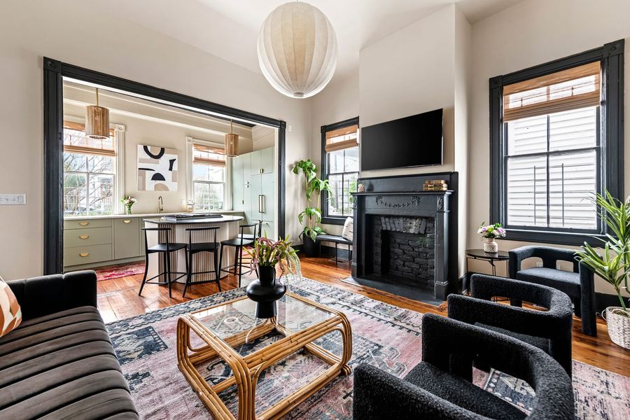 Spacious living room with seating for your entire group!