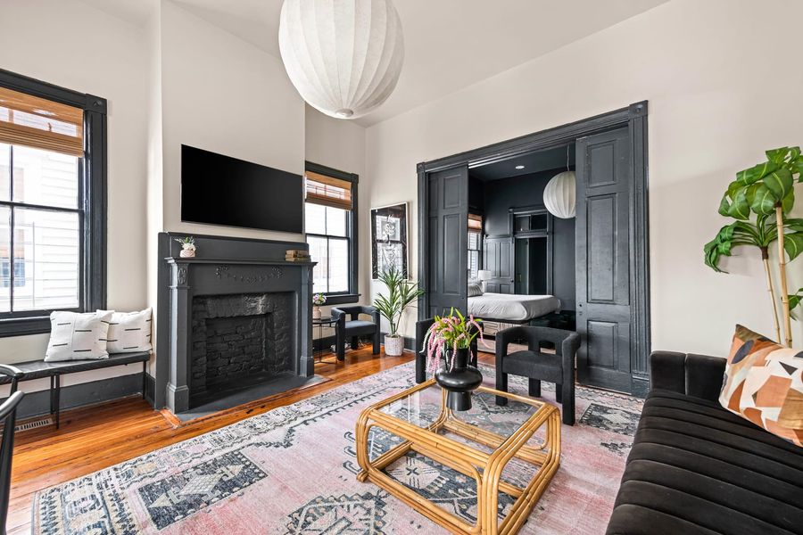 The living room allows for plenty of relaxation space for your group!