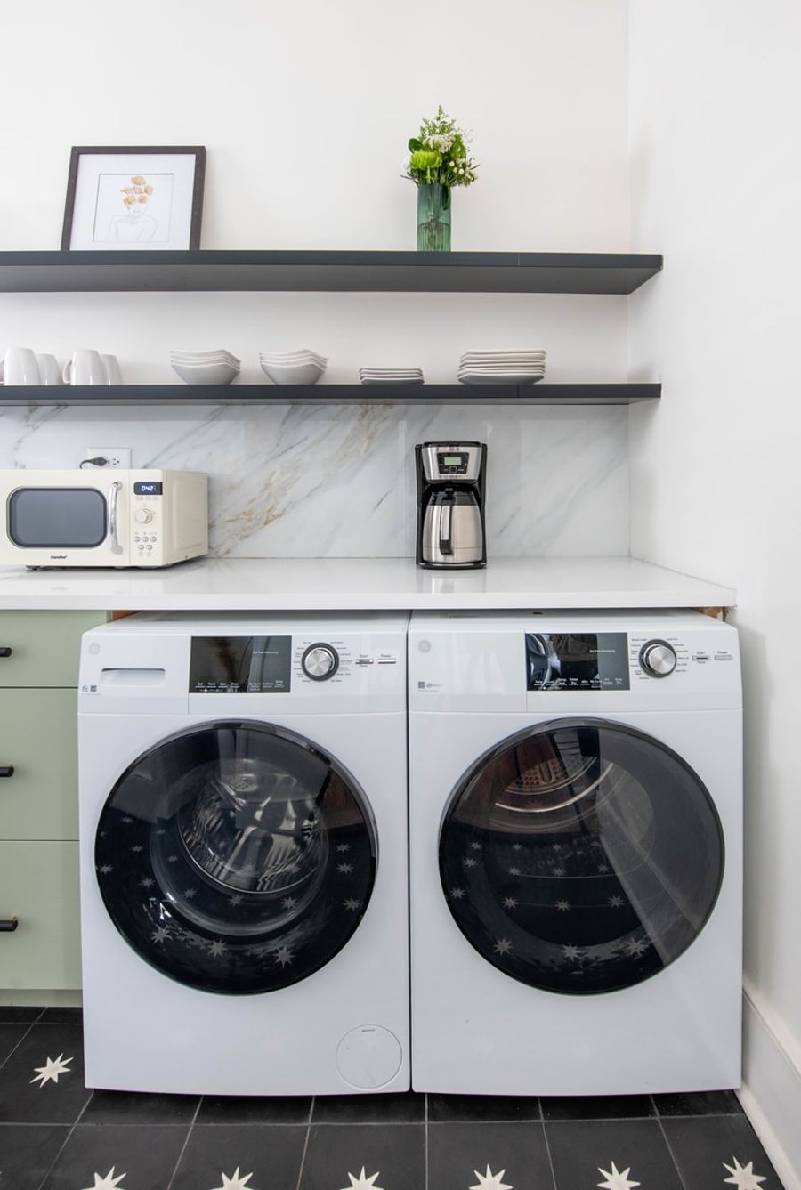 Washer + Dryer 