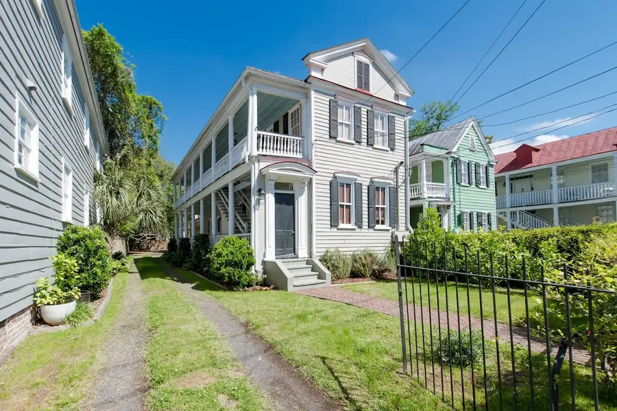 Welcome to your Historic Charleston rental!