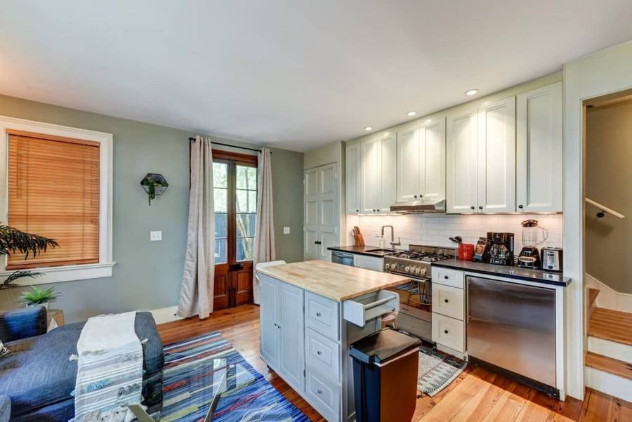House # 2: Fully Stocked Kitchen!