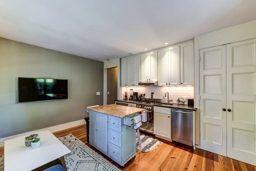 House # 3: Fully Stocked Kitchen!