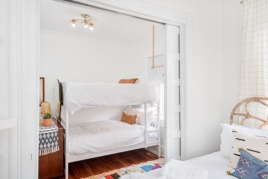 Bedroom #5: Full Bed + Full Bed (Bunk) 