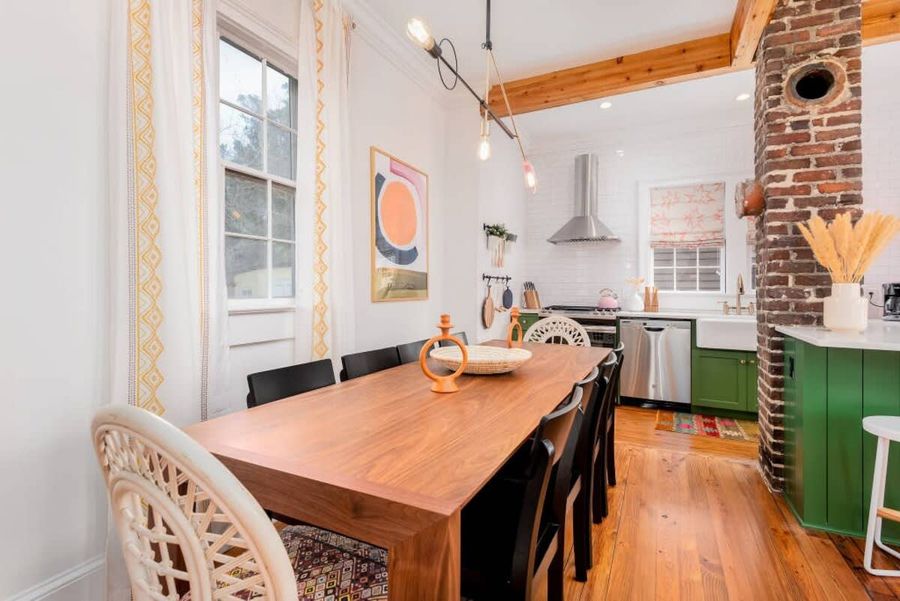 Dining room space with seating for 10! Additional seating provided at the kitchen island