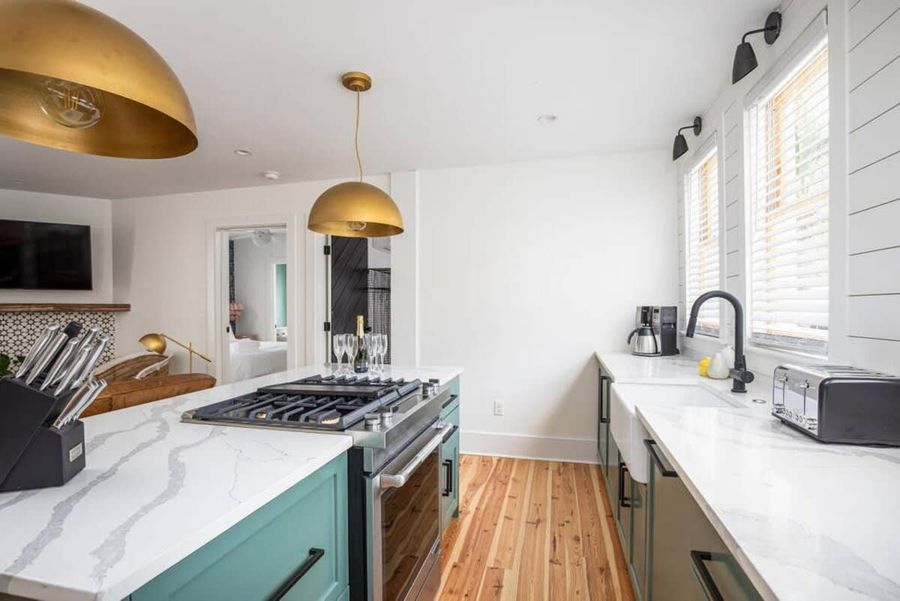 Detail Pictures - Gas Range, Sub-Zero fridge and an Ice Maker, Dishwasher and Washer/Dryer! ! (Downstairs Kitchen)