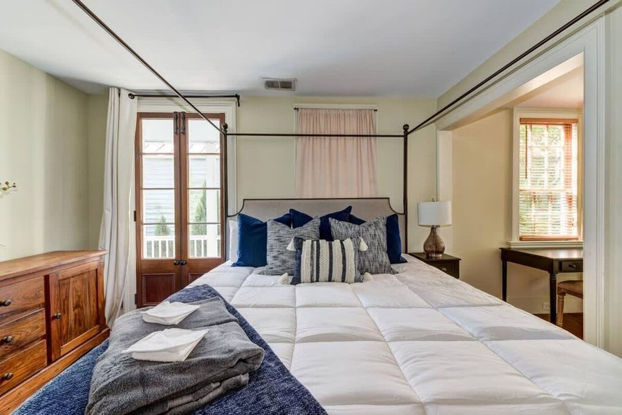 Bedroom 1: King Bed + ensuite + TV