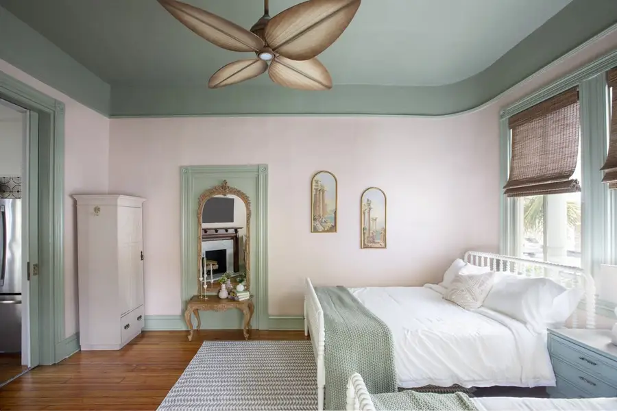 Bedroom #3 with two Queen beds + Smart TV & Ceiling Fan
