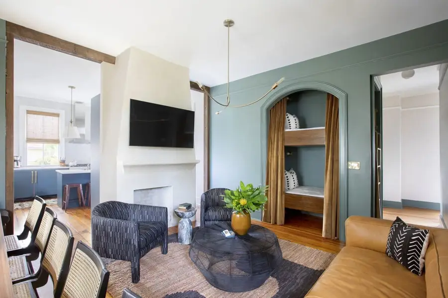 Plenty of seating space for your group between all 3 living room spaces, + two single beds.!