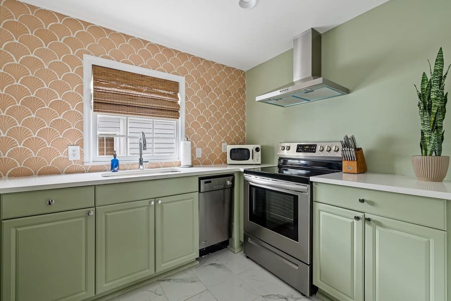 Fully stocked kitchen #3! 