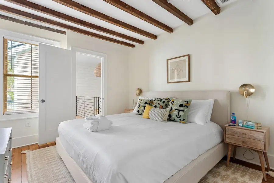 Bedroom #5: King Bed & TV