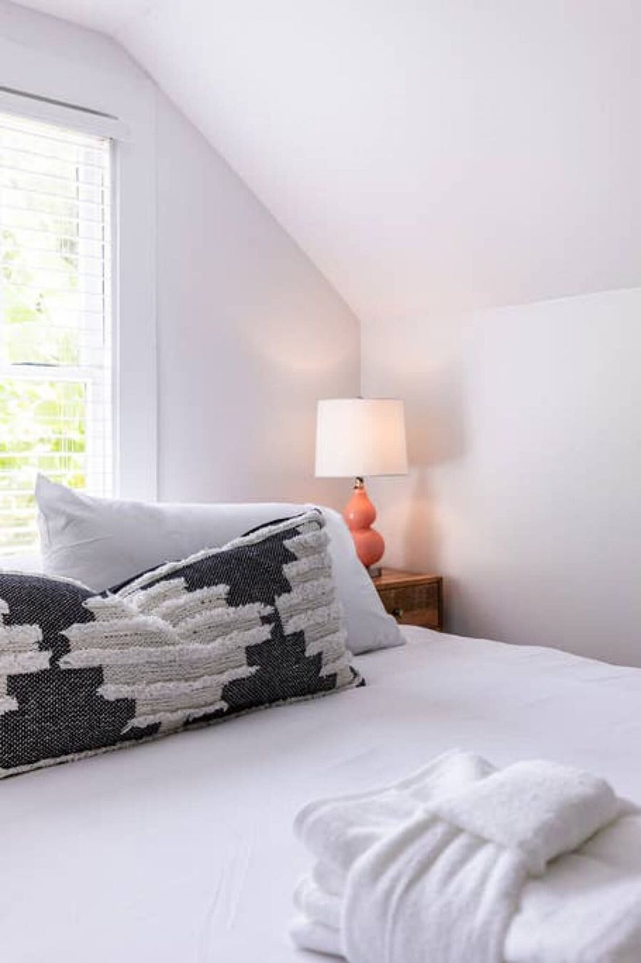 We provide fresh towels and linens!