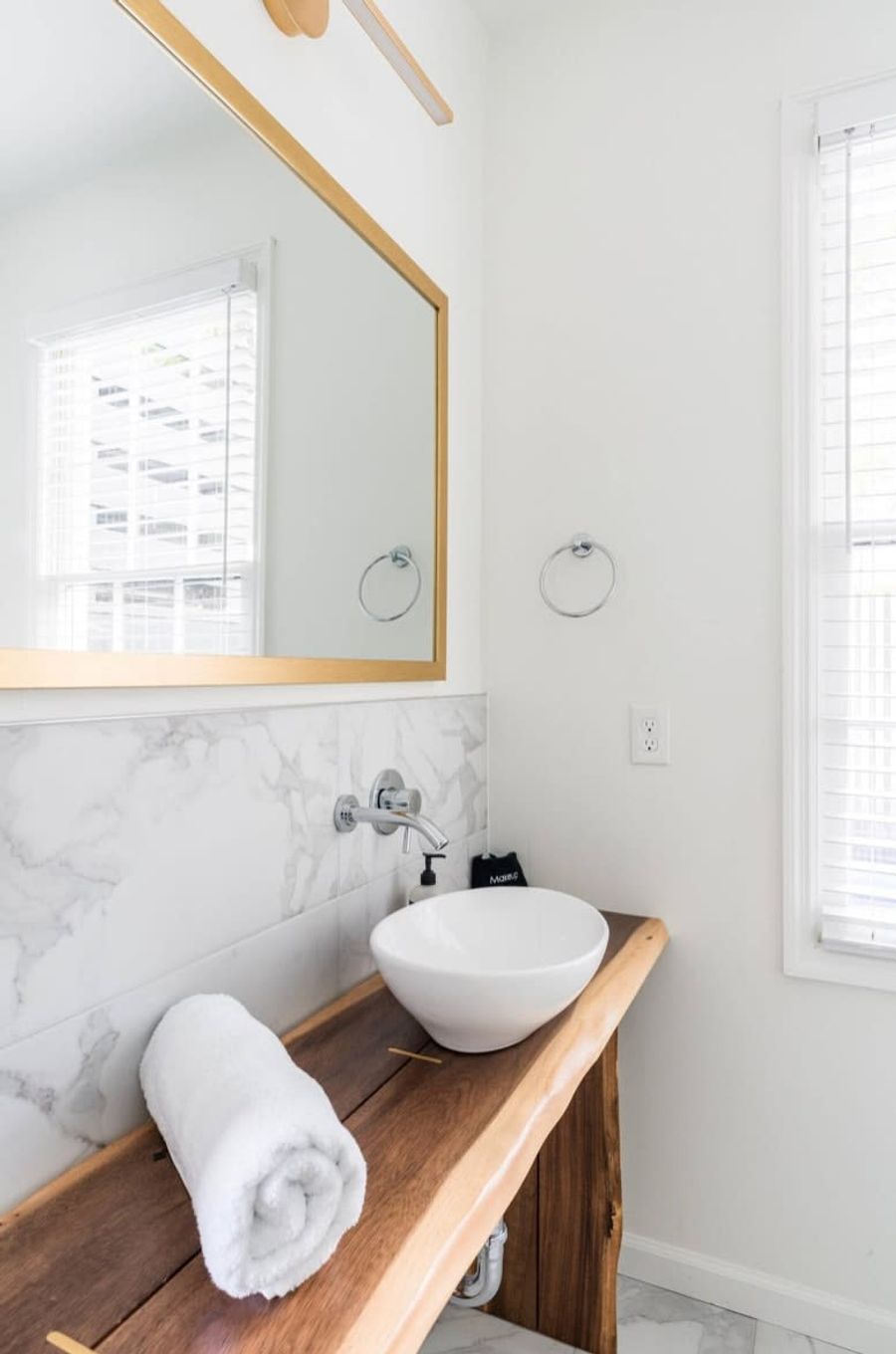 Towels, washcloths, shower amenities, toilet paper - all provided! Bathroom #6 pictured!