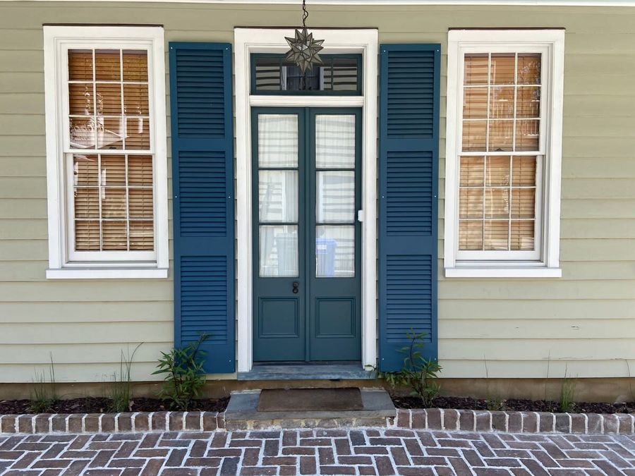 Front entrance to the home!