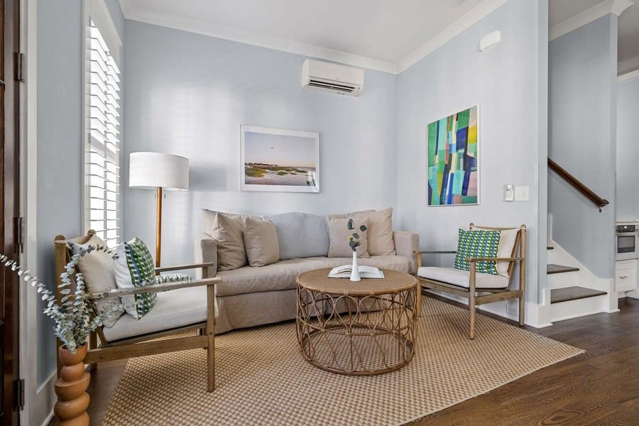 Cozy seating area with room for everyone!