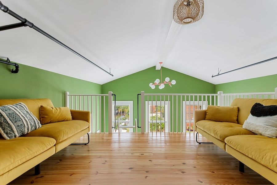 Upstairs lounge/loft space :)