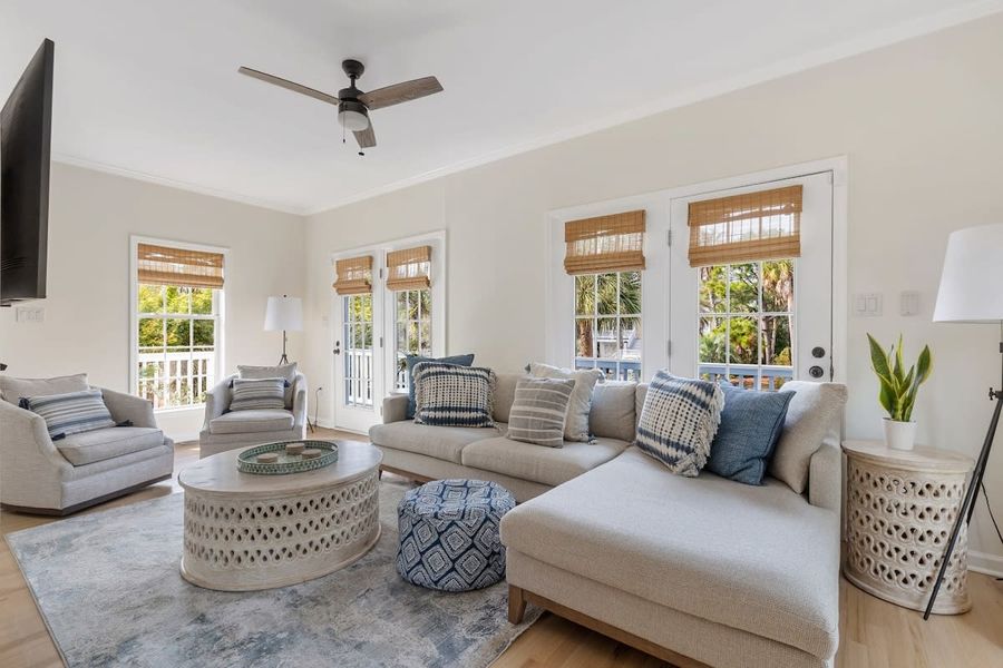 Spacious living room with fireplace
