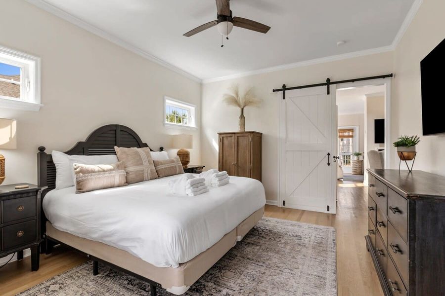 Bedroom #2 with a King + En suite Bathroom + TV + Porch Entry