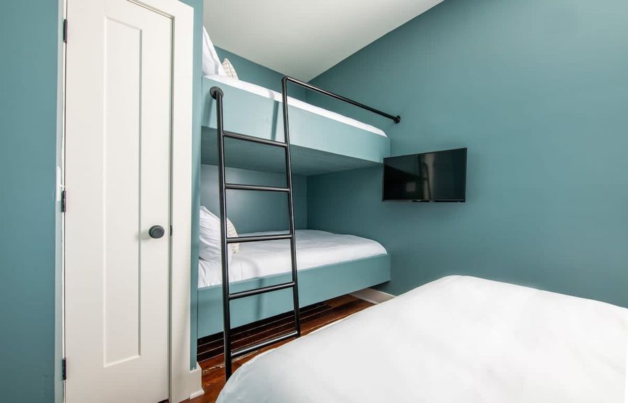 Two Full Bunks 